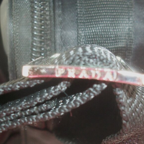 Black Nylon Multi-Compartment Convertible Crossbody Bag NOT PRADA LINEA ROSSA - Picture 7 of 12